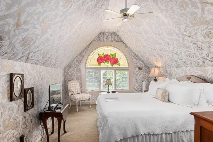 Rose Room at Yelton Manor